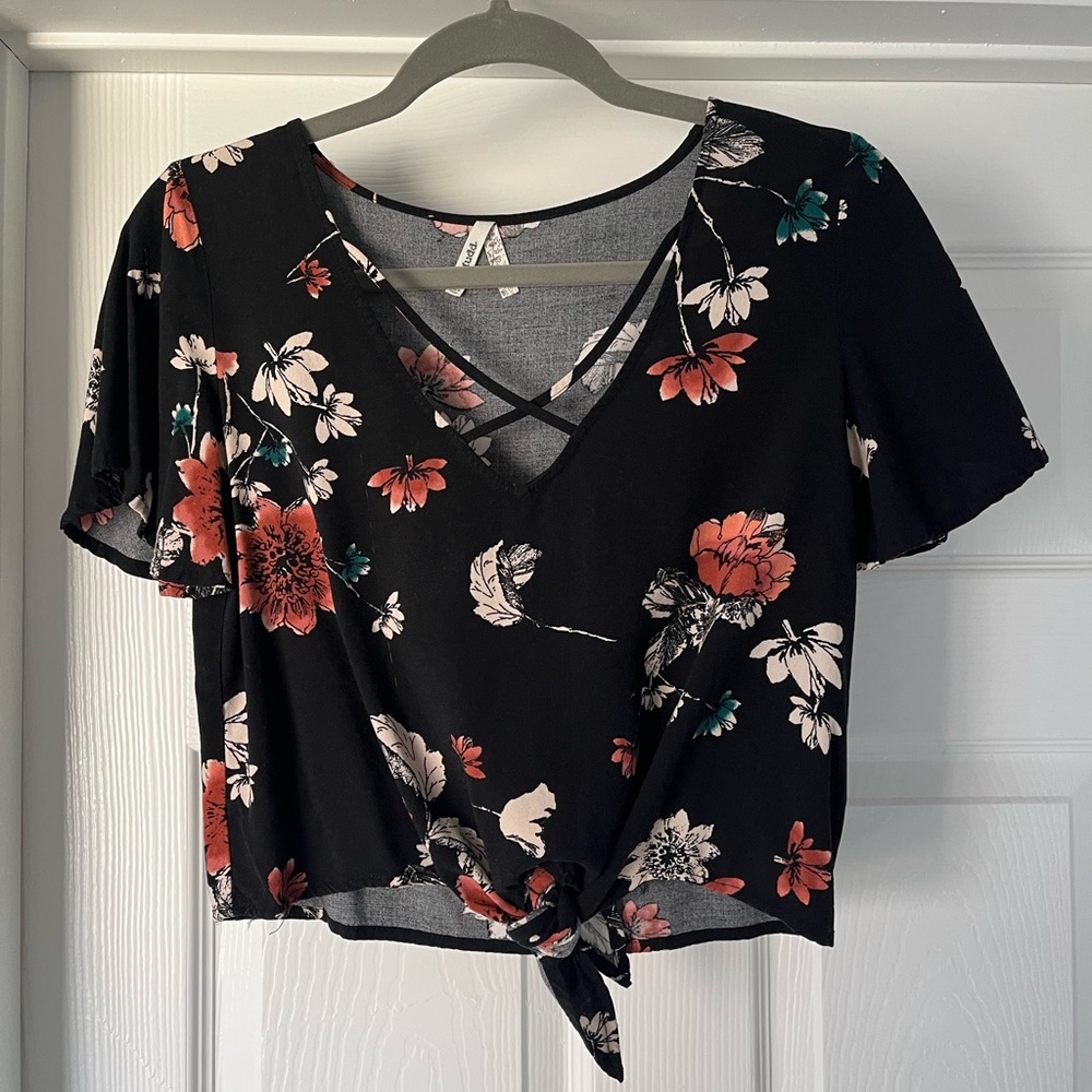 Floral women’s blouse/top, size S